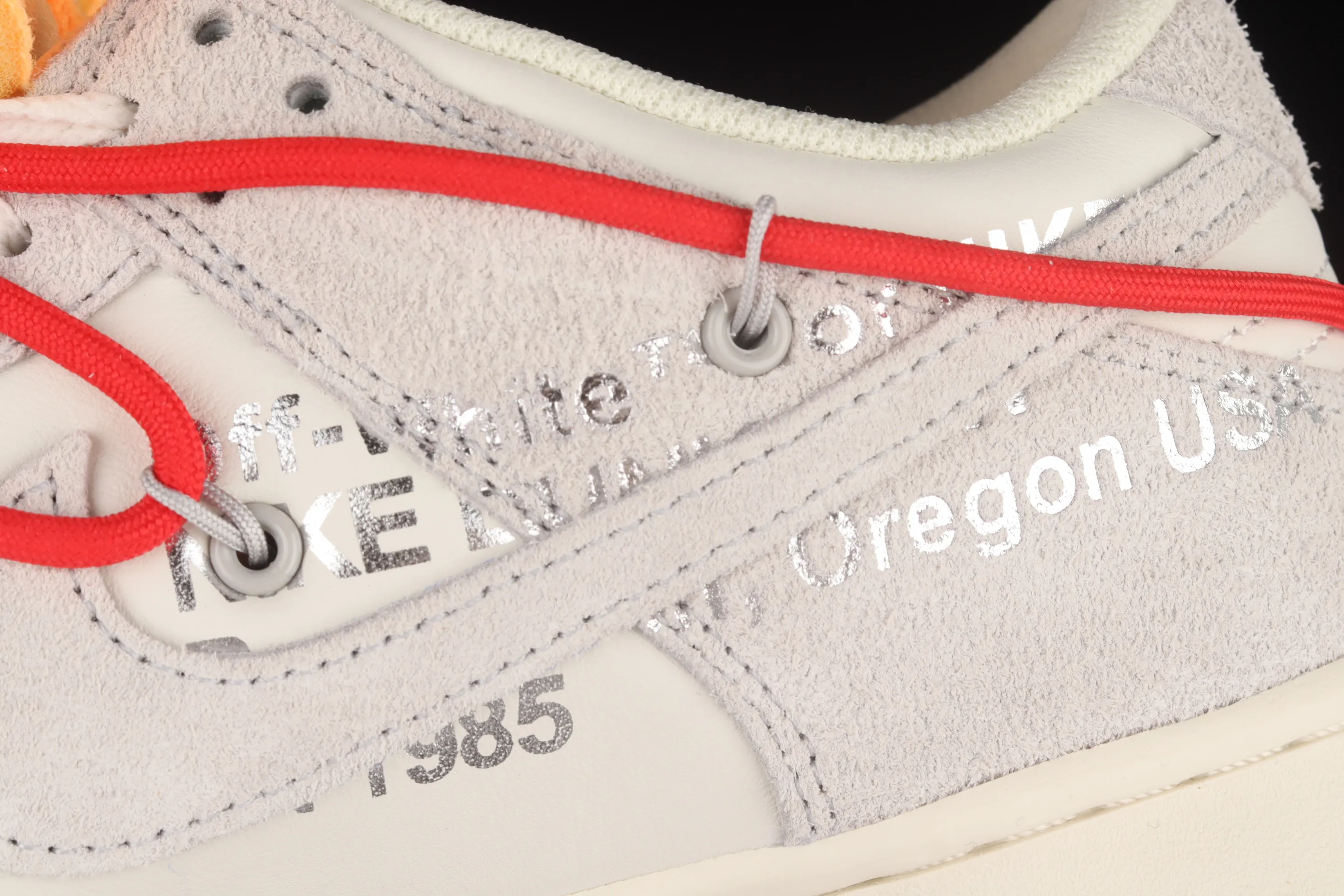 All Categories Nk SB Dunk Series Nk SB Dunk Low Low-top Sneakers Pure Original Version OF x Nk Dunk Low OW Suede SB Smashed Backboard Fashion Casual Sneakers DJ0950-103